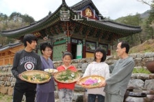 입안 가득 봄꽃향 머금어 너무 좋다