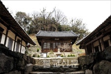 너와 내가 둘이 아닌데, 누가 누구의 장애인가