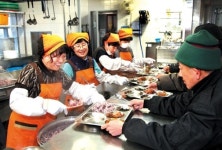 불황·대선의 그늘…복지시설 후원 급감