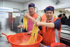 용호복지관, 사랑의 짜장면데이 개최