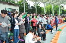 남원 사랑의광장, 봄비에도 연등축제로 야단법석