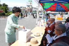 백제불교회관 자비의 탁발 실시