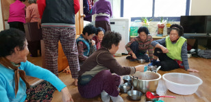 김천 지장사, 정겨운 동지팥죽 나눔