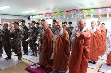 정읍 군부대 105연대 호국사 봉축법회 열어