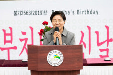 서울은평구 봉축등 점등…봉축법회 봉행