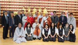 불교종립 대전 보문중·고 부처님오신날 관불식