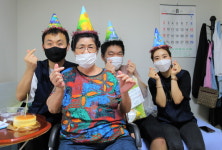 한솔종합복지관, 한솔愛가족 찾아가는 어르신 생신잔치