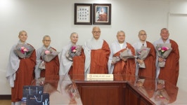 승가 발전과 포교에 모범 보여달라