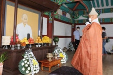 만해한용운선사기념사업회 생가지 사당서 추모다례