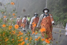[삼보사찰 천리순례 10일차] 245km 걸어 박수와 환호 속 경북 입성