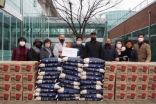 군위 인각사, 삼국유사면에 이웃돕기물품 전달