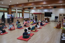 [봉축특집] 법당은 우리들의 놀이터…부처님 저 왔어요!