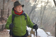 [엄홍길의 템플스테이] 살아냈다는 것만으로도…여러분은 잘 산 겁니다