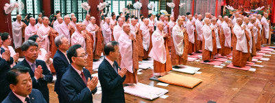 남북평화의 길에 자비광명 함께 하소서