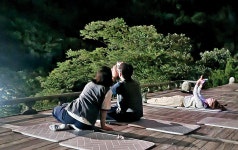 범종 울리고 별이 쏟아지면 번뇌는 어둠 속으로