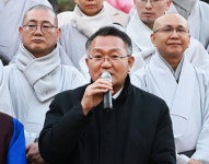 조계종, 올해도 종교간 화합·상생 기원 트리등 점등