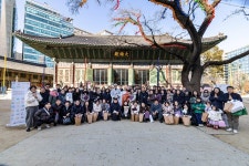 아기띠 메고 보리암, 반려견 왕생 기원하며 화엄사...33관음성지 올랐다