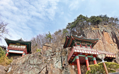   드라마 더 킹-영원의 군주 속 구례 사성암