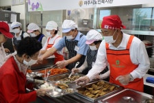 여주시노인복지관, 여주시장 방문 배식봉사 활동