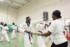 서울여대서 태권도 배우는 외국인 교환학생들