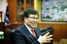 르네상스는 대학문화의 새로운 탄생 의미 합니다