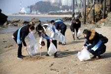 동아대, 다대포해수욕장 일대에서 직원 봉사활동 실시
