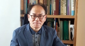 에세이 철학의 부활로 자유롭고 비판적 글쓰기