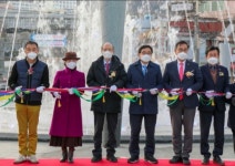 경남대 박재규 총장, 창원 월영광장 준공식 참석