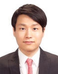 끈질기게 비판했지만 불교의 색채 남아