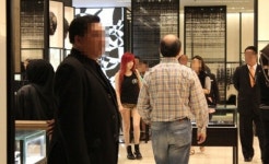 박봄, 마네킹 몸매 화제 ‘하얀 피부 마네킹 같네’