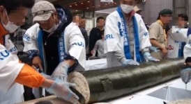 2천인분 김밥, 길이 21M-지름 31cm ‘맛이 궁금하네!’