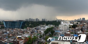 제 15호 태풍 ‘콩레이’ 북상, 내일부터 국지성 호우 쏟아져 벼락과 돌풍 주의