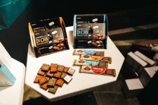 크라운제과 디샤, 옥타곤 클럽 파티 ‘Love 4 the Ladies’ 참가