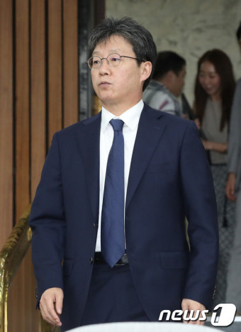유승민, “북한 협력하면 일본 경제 따라잡아? 文 대통령은 말이 된다 생각하시나?”