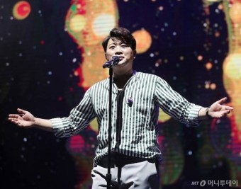 김호중 향해 쏟아지는 ‘의혹’ 보도에...‘김호중 응원해’ 실검 등장