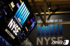 다우ㆍS&P500, 나흘째 사상 최고치 경신