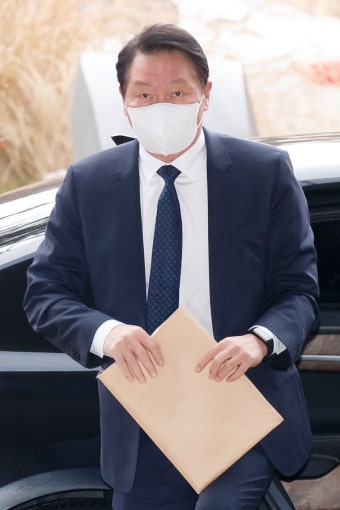 '실트론 사익 편취' 검찰 고발은 피한 SK 최태원…과징금만 16억