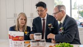 대상, 美 현지 김치공장 가동...김치 세계화 전초기지 구축