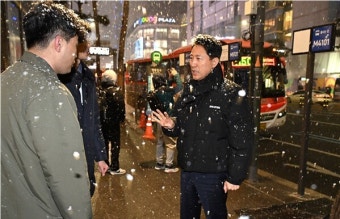 오세훈 시장, '퇴근길 혼잡' 명동입구 버스정류소 점검…