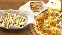 피자 숍인숍 도입후 매출 40% 늘었어요…2년 만에 139% 성장한 맘스피자 성공 비결은?