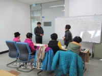 군산 나포면 홍영기 면장, 문해학습자 격려