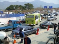 모악산 주차장 불법 주정차몸살