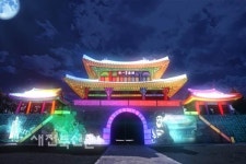 화려한 빛 갈아입고 전주 알리는 풍남문