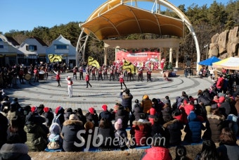 2017 임실 산타축제, 관광객 몰려-낭만 감동 겨울축제 큰 인기