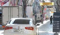 객사 앞 걷고 싶은 거리…걷고 싶지 않다