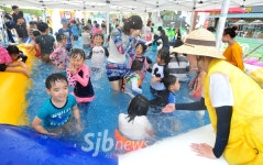 첫마중길 물놀이장