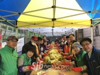 전주 효자1동 주민자치위원회, 김장김치 전달