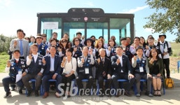 몽골에 전주형 버스정류장 설치