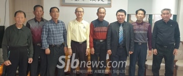 임영하 김제부량면장 서예작품 복지회관에 기증