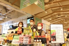 롯데백 전주점, 무주 반딧불 농·특산물 직거래 장터 열어